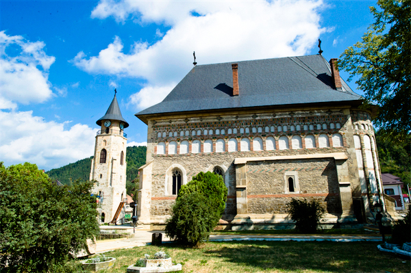 Pelerinaj La Biserica Domneasc Sf Ioan Din Piatra Neam Centrul 